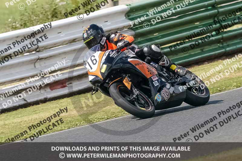 enduro digital images;event digital images;eventdigitalimages;mallory park;mallory park photographs;mallory park trackday;mallory park trackday photographs;no limits trackdays;peter wileman photography;racing digital images;trackday digital images;trackday photos